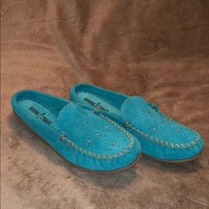 Minnetonka turquoise suede slide moccasins